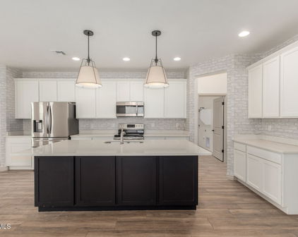 18428 W Robin Lane, Surprise