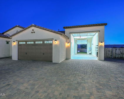 16871 W Cielo Grande Avenue, Surprise